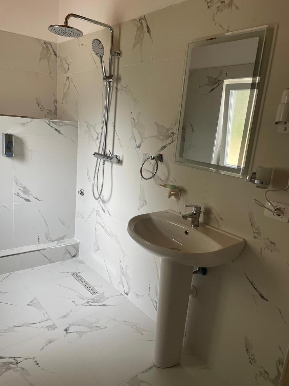 R Hotel Zhaban 외부 사진